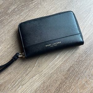 Marc Jacobs Zip Wallet